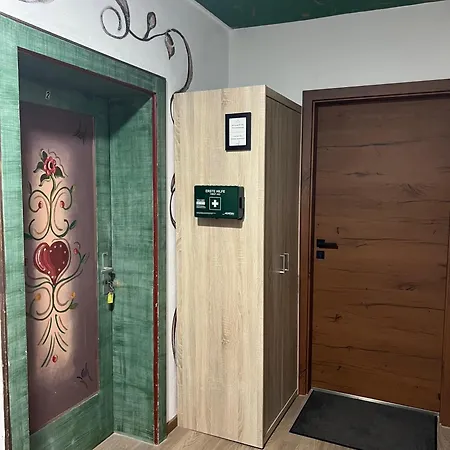 Schulerhof Apartment *